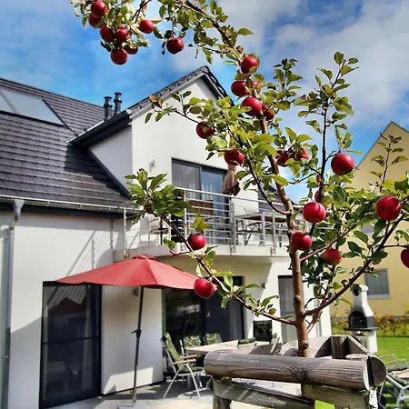 Huegel Maisonette アパート Göhren-Lebbin